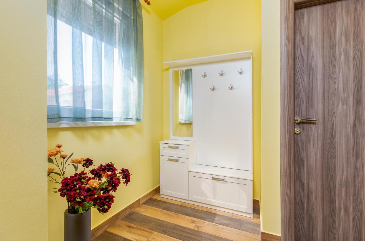 Apartmani Monte Pula Exterior foto