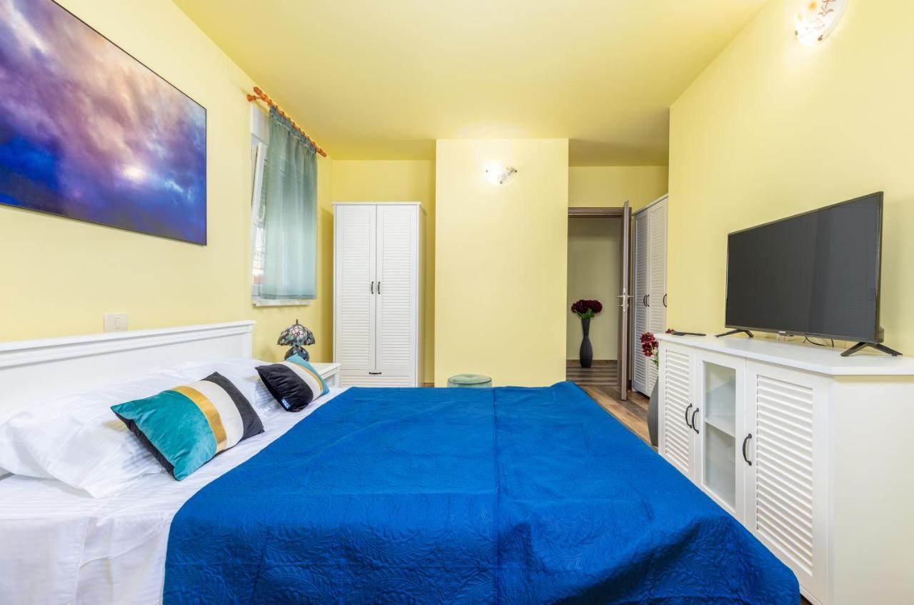Apartmani Monte Pula Exterior foto